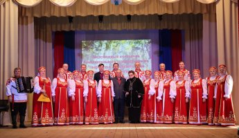 Новые костюмы Заслуженного коллектива самодеятельного художественного творчества Алтайского края народного хора русской песни «Горенка» 