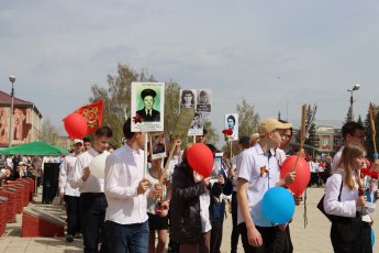 Ваш подвиг жив, неповторим и вечен! 