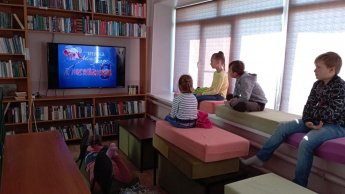 "Королевство Кривых зеркал" просмотр фильма-сказки