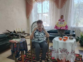 "С Днем рождения Россия!"