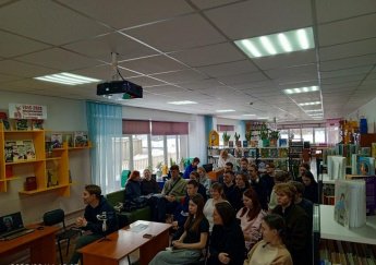 Онлайн встреча с поэтессой Анной Долгаревой